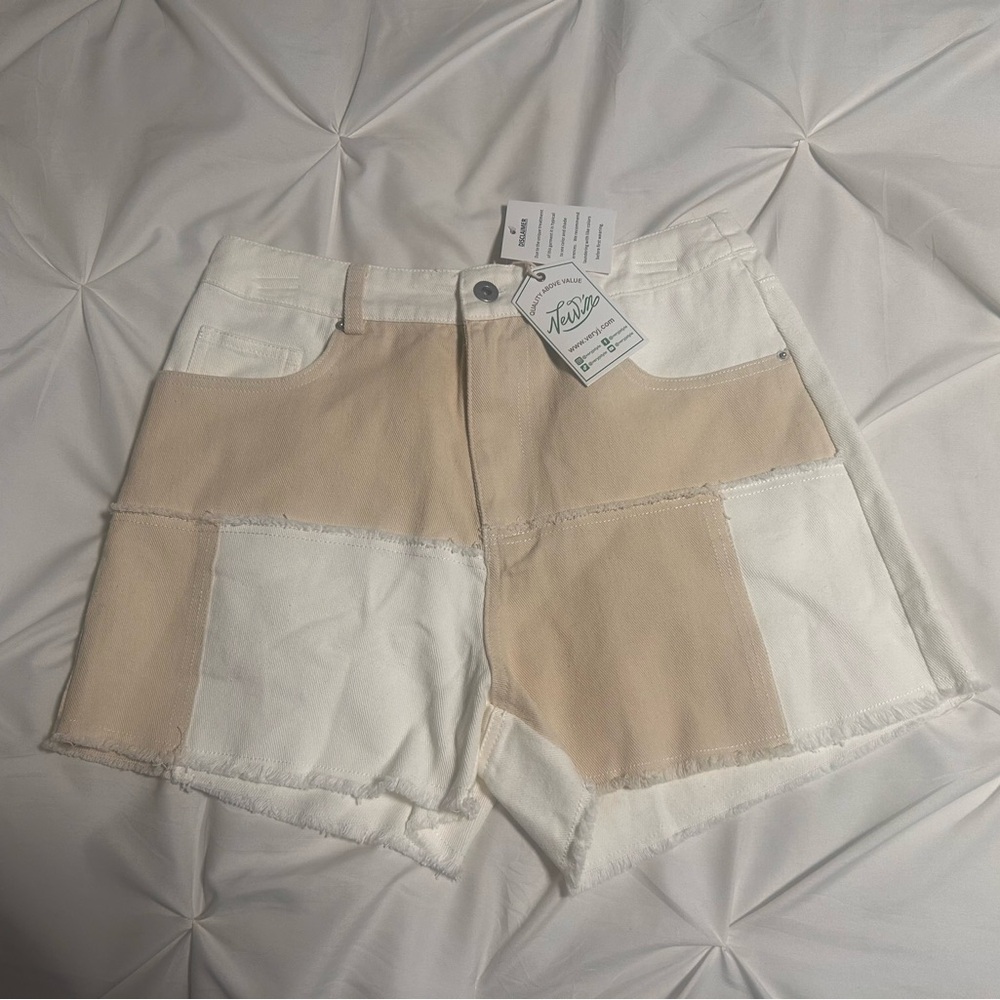 NWT Very J Beige and White Patchwork High-Rise Denim Shorts